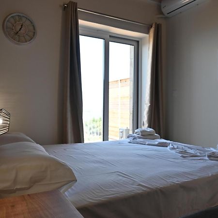 Lithino Rooms Kalamata Exterior photo