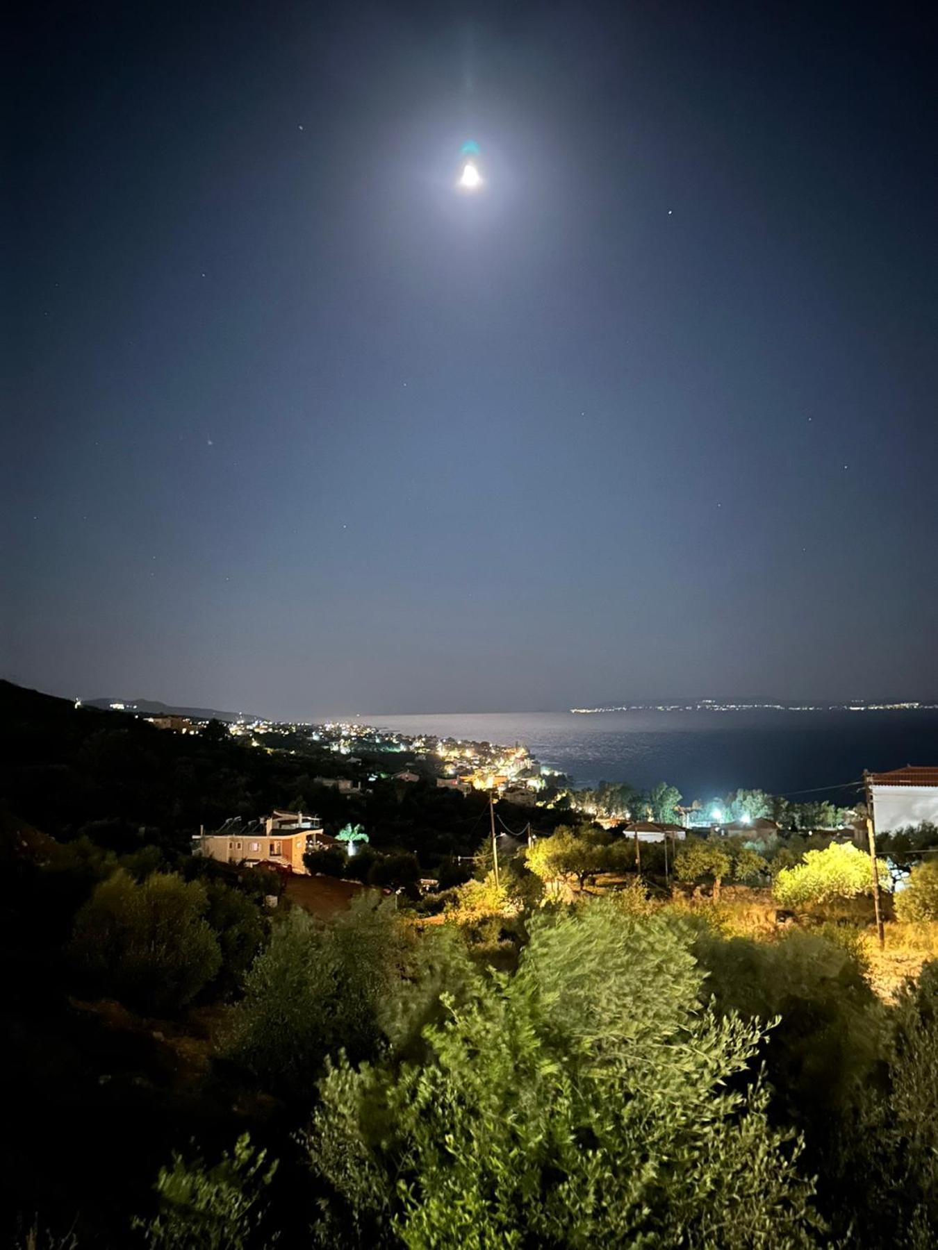 Lithino Rooms Kalamata Exterior photo